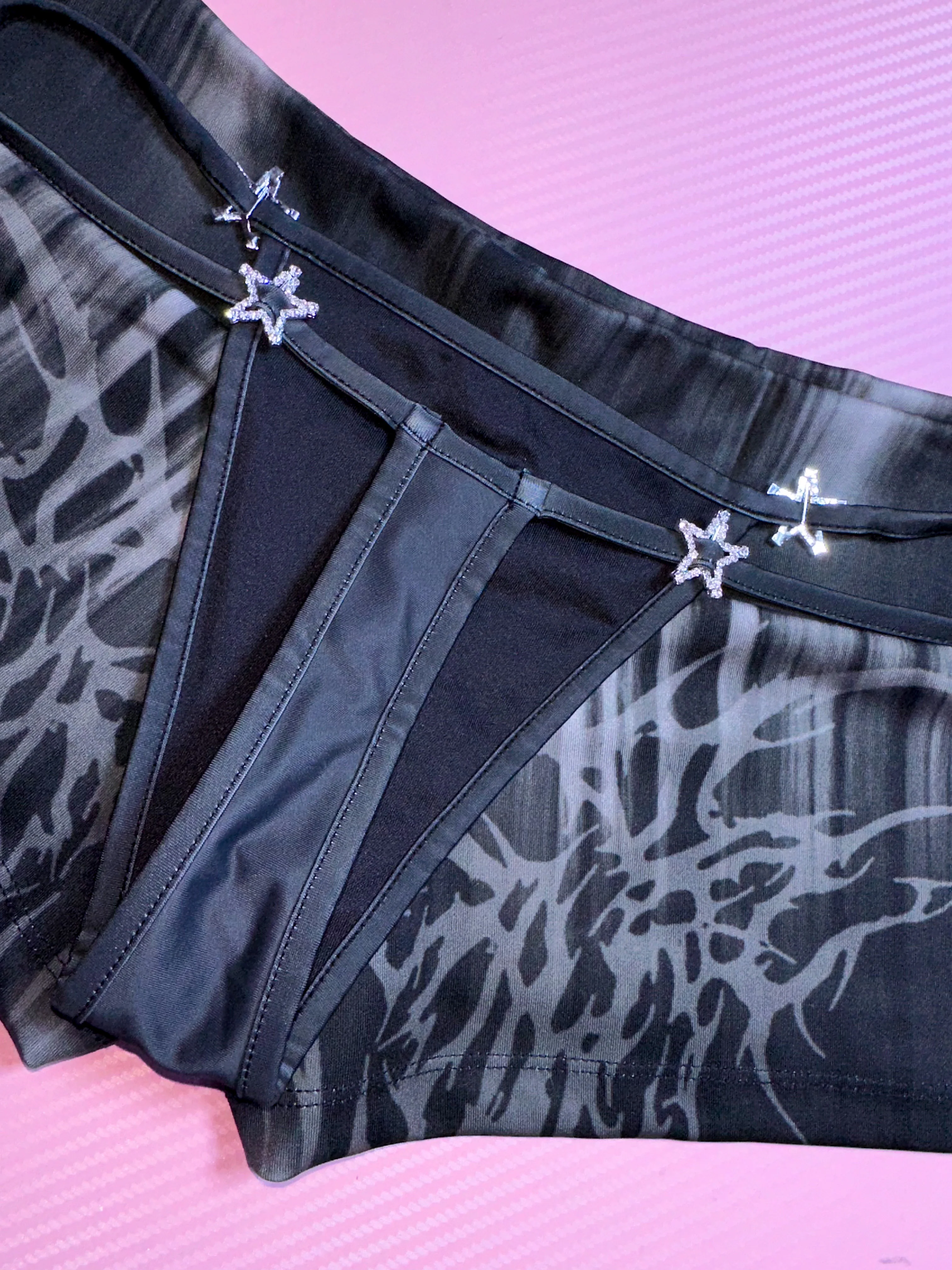 Decaying angel low rise short set rhinestone stars - Image 11