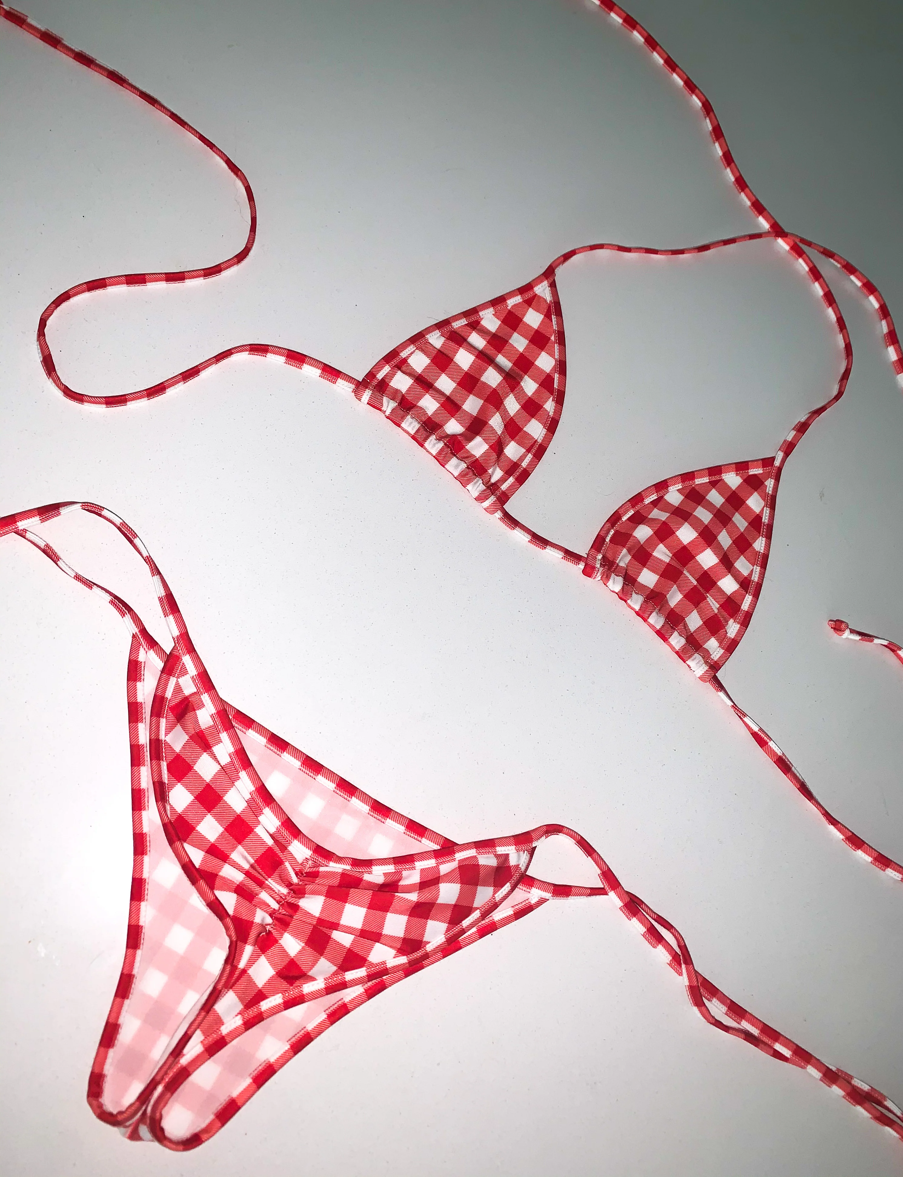 Red gingham bikini - Image 4