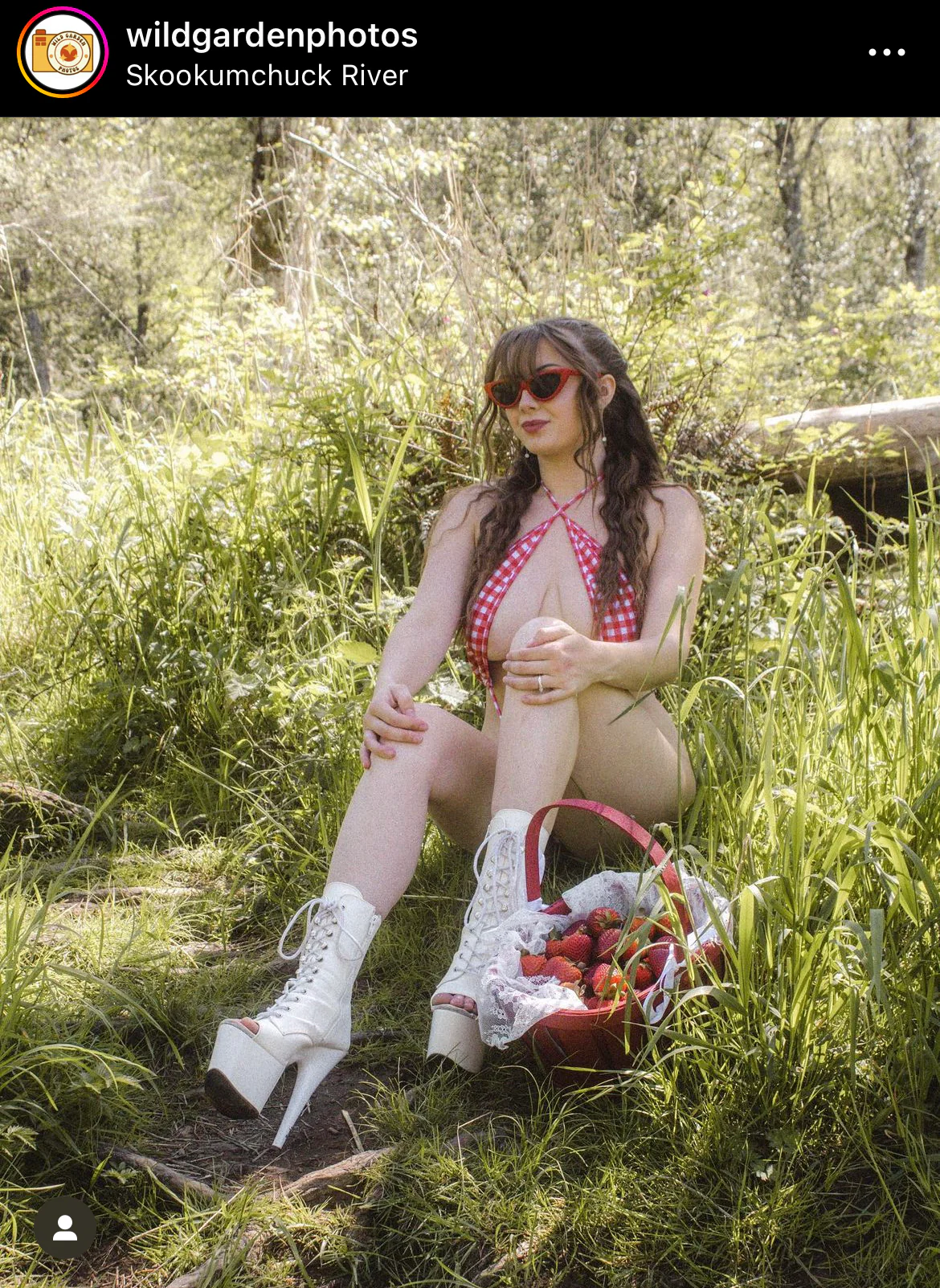 Red gingham slingshot - Image 17