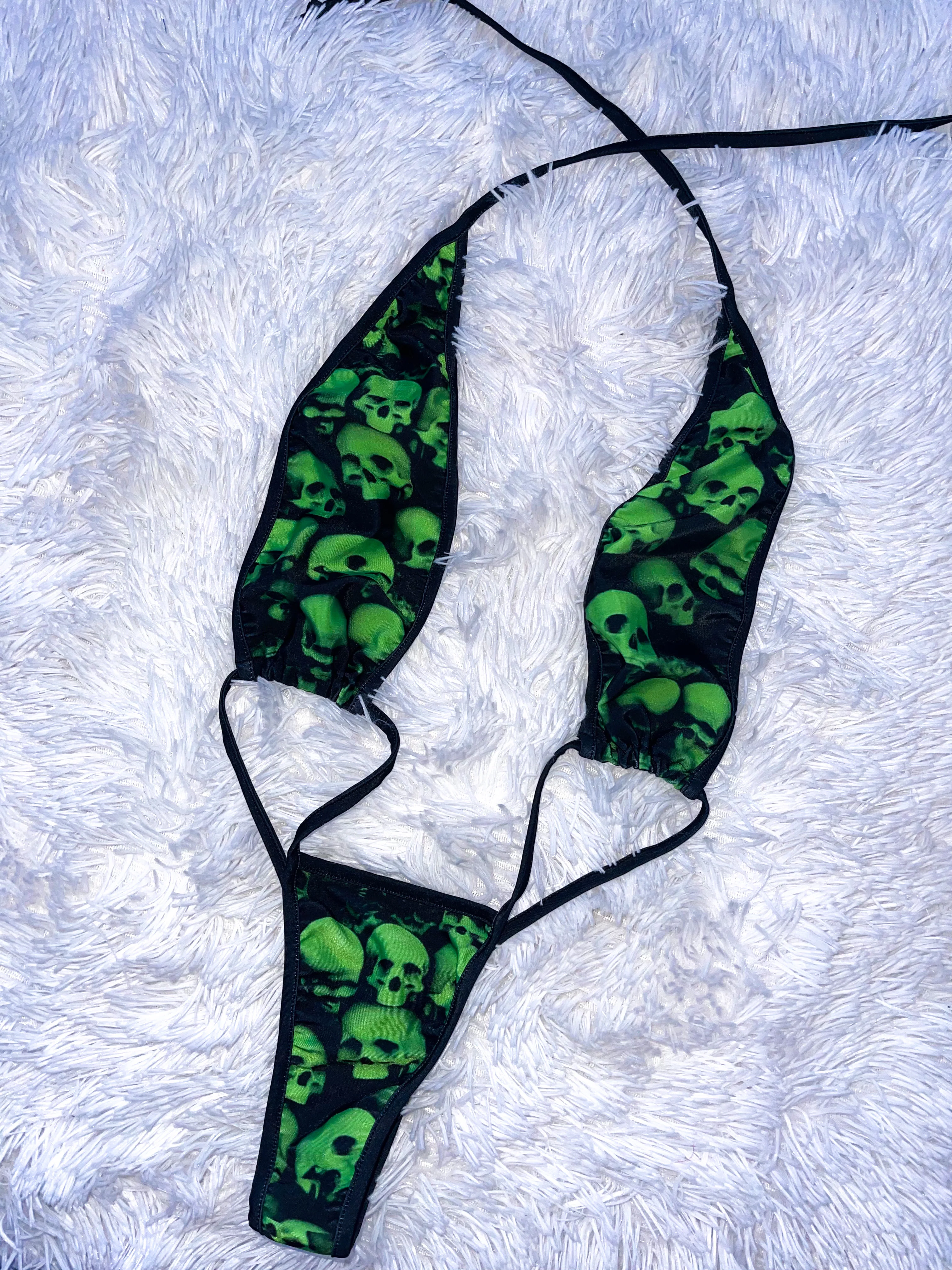 Slime skulls slingshot one piece - Image 4